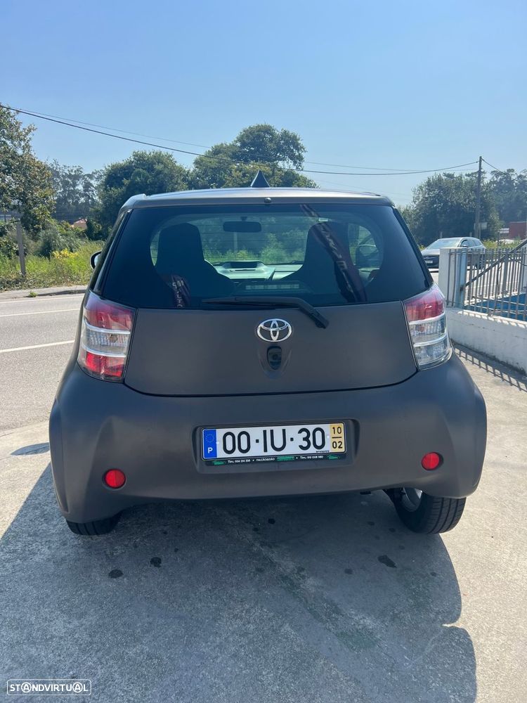 Toyota iQ 1.0 VVT-i - 5