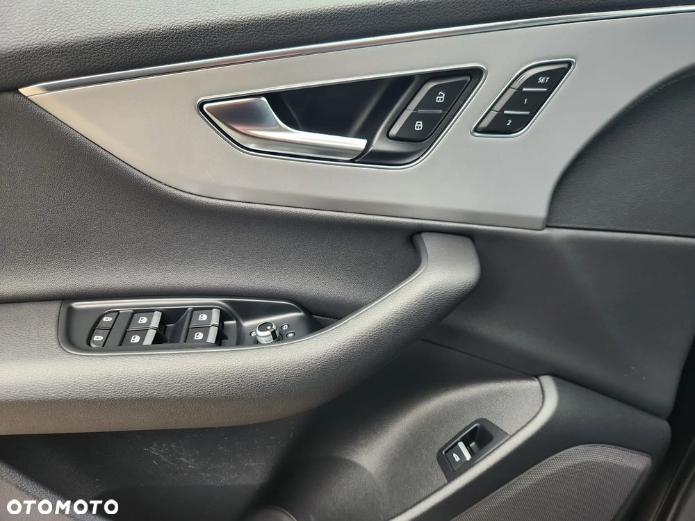 Audi Q7 - 8