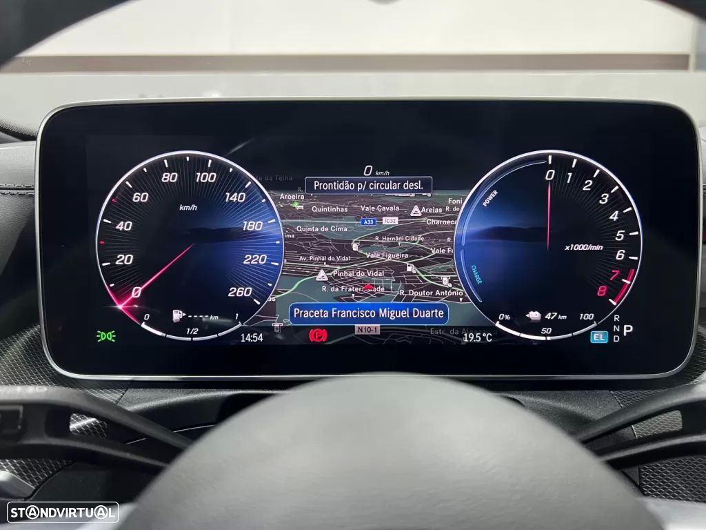 Mercedes-Benz C 300 e AMG Line - 19
