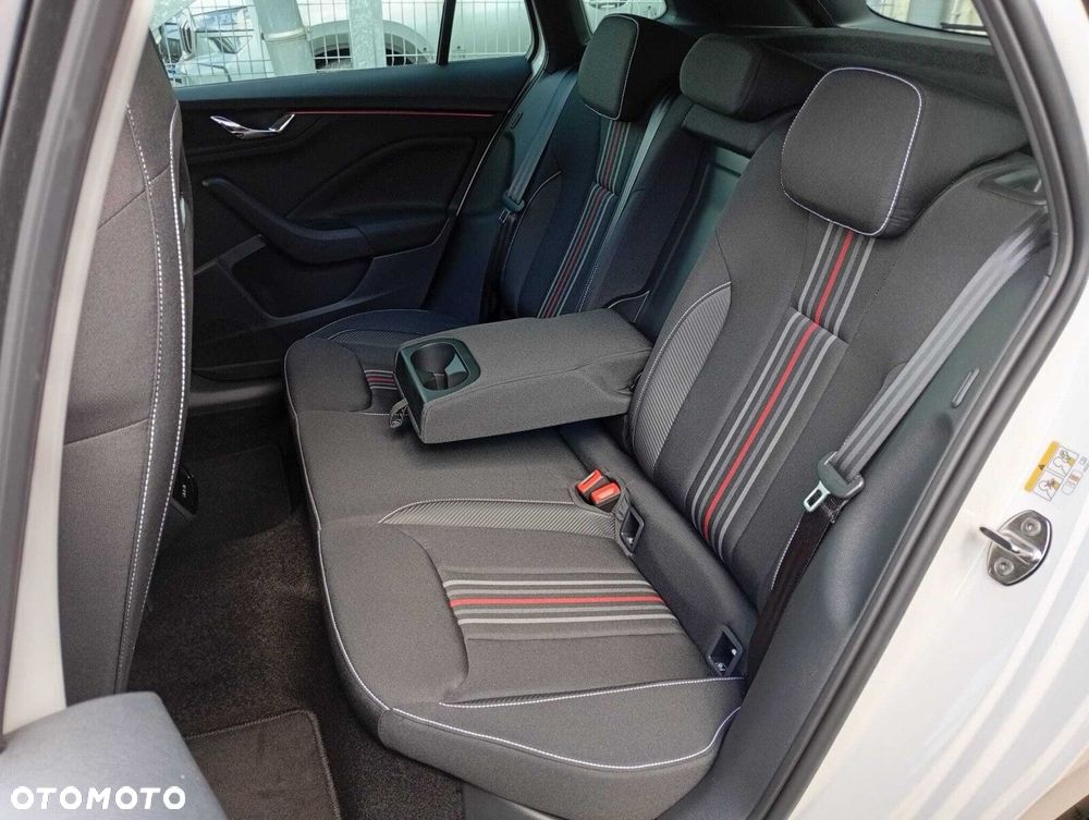 Skoda Kamiq 1.5 TSI Monte Carlo DSG - 18