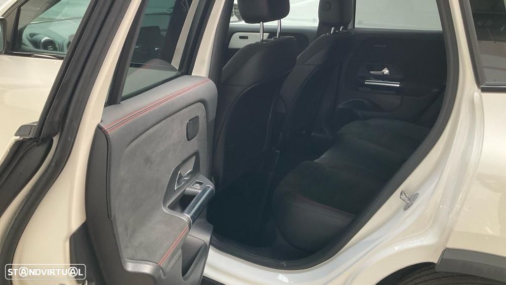 Mercedes-Benz GLA 250 4Matic 8G-DCT - 6