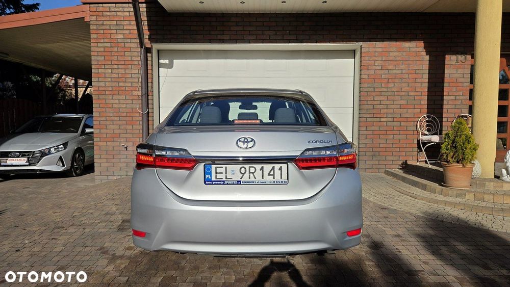 Toyota Corolla 1.6 Comfort - 8