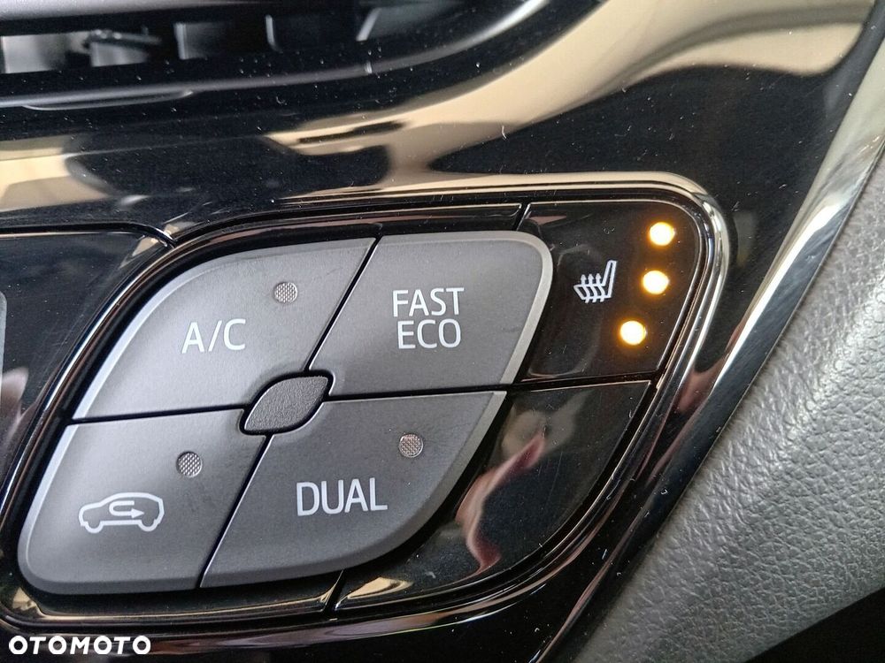 Toyota C-HR 1.8 Hybrid GPF GR Sport - 24