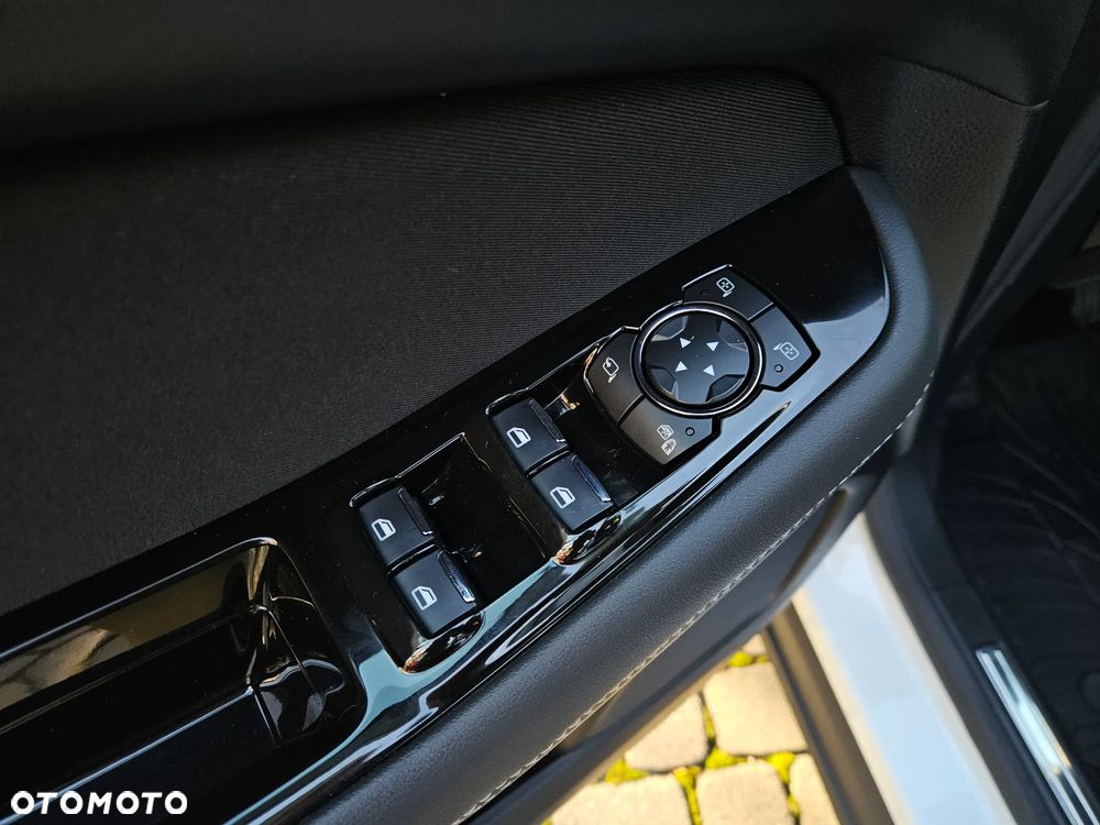 Ford Galaxy 1.5 EcoBoost Titanium - 12