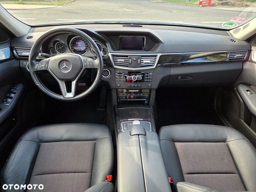 Mercedes-Benz Klasa E 200 BlueEFFICIENCY 7G-TRONIC Avantgarde - 12