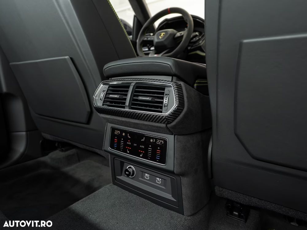 Lamborghini URUS - 6