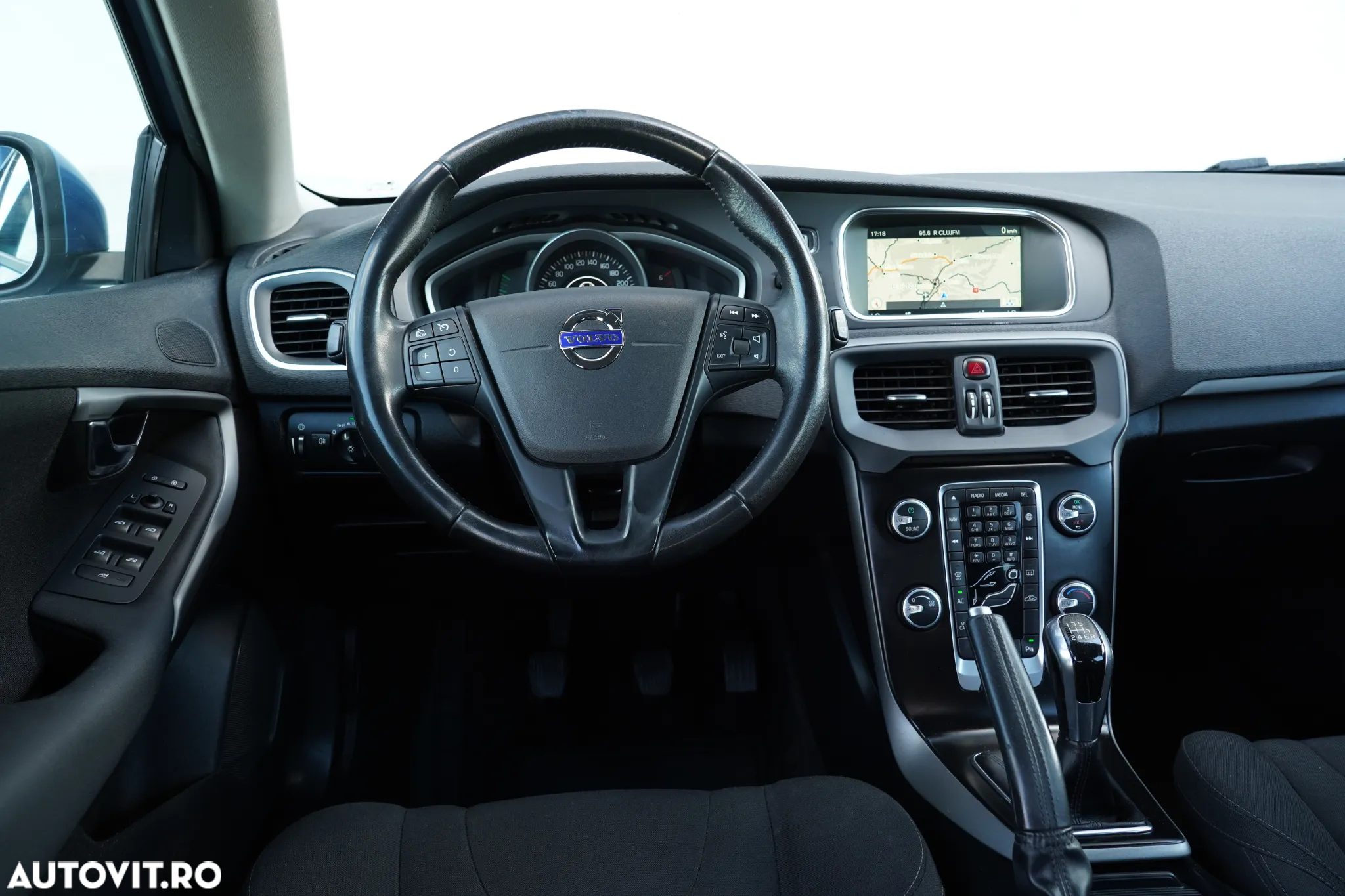 Volvo V40 D2 Kinetic - 12