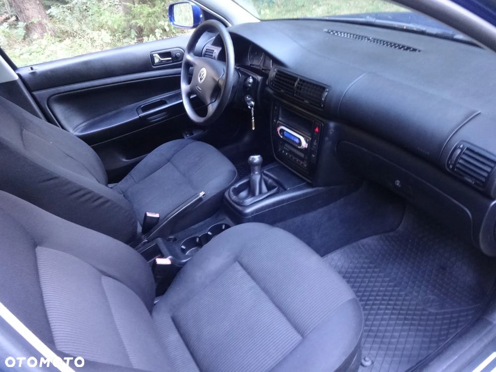 Volkswagen Passat 1.9 TDI 4Mot Basis - 6