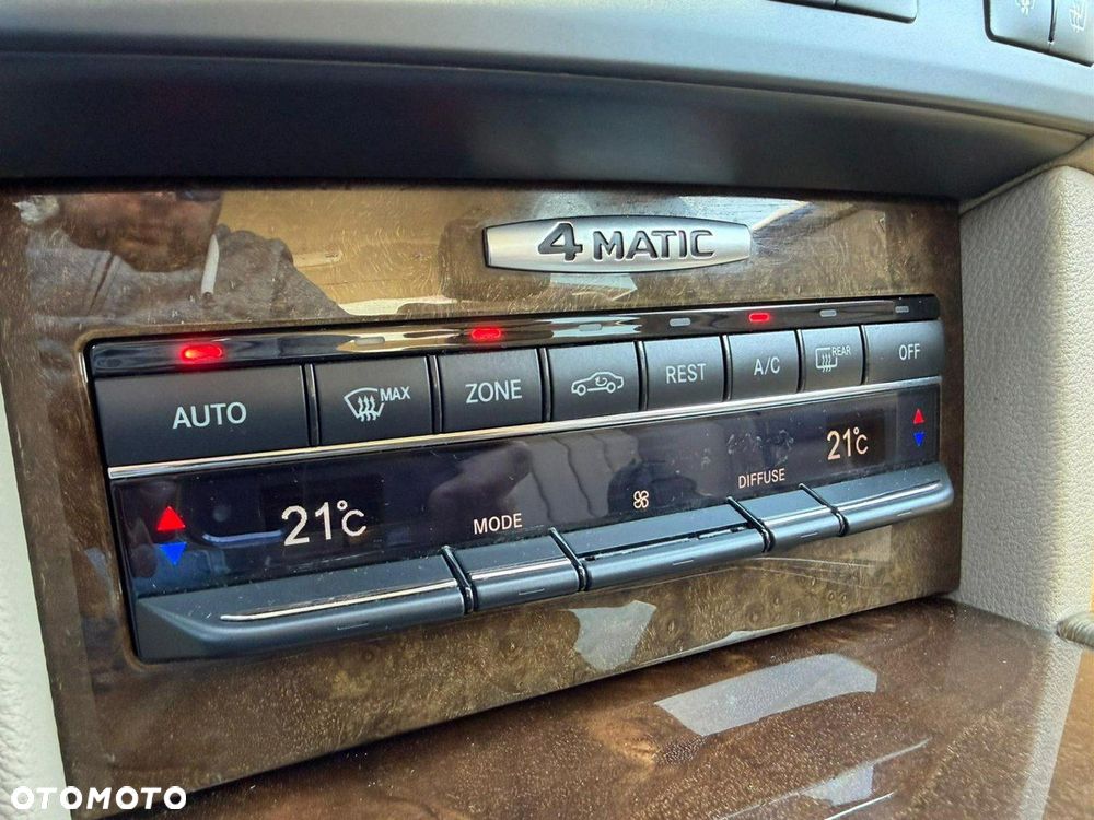 Mercedes-Benz Klasa E 500 4-Matic Avantgarde - 21