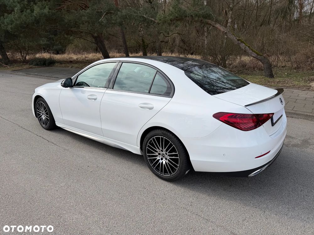 Mercedes-Benz Klasa C 180 mHEV AMG - 11