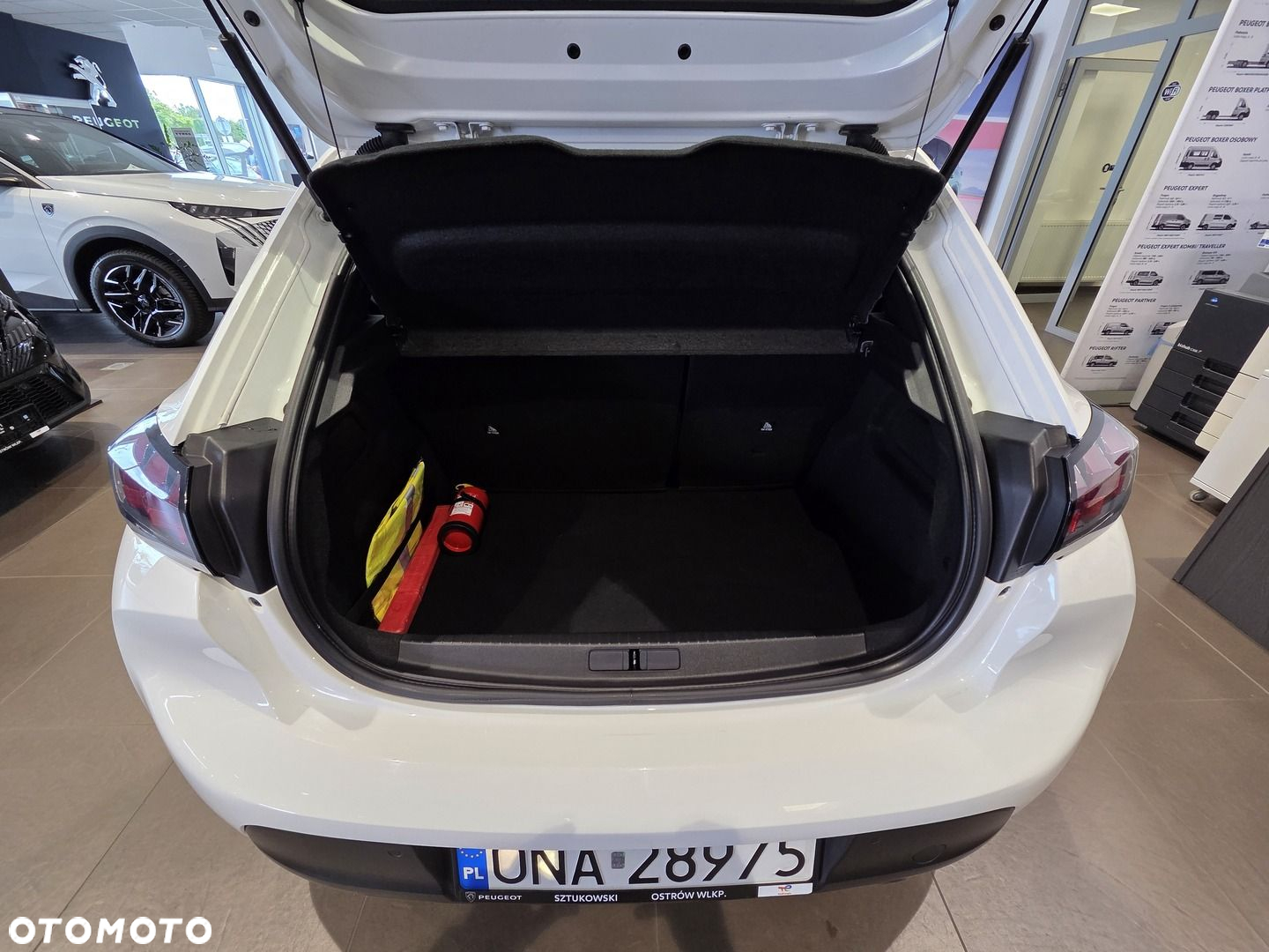 Peugeot 208 - 9