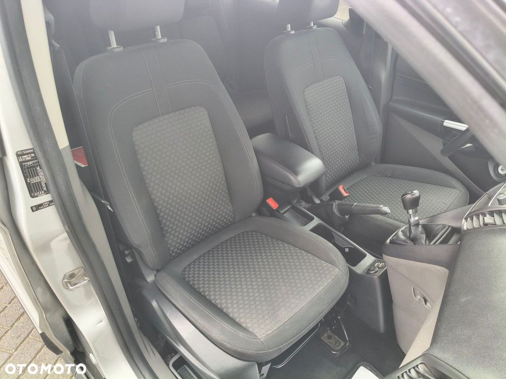 Ford Transit Connect - 18