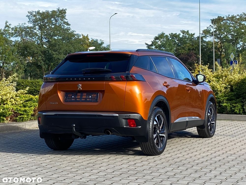 Peugeot 2008 1.5 BlueHDi Allure S&S - 28