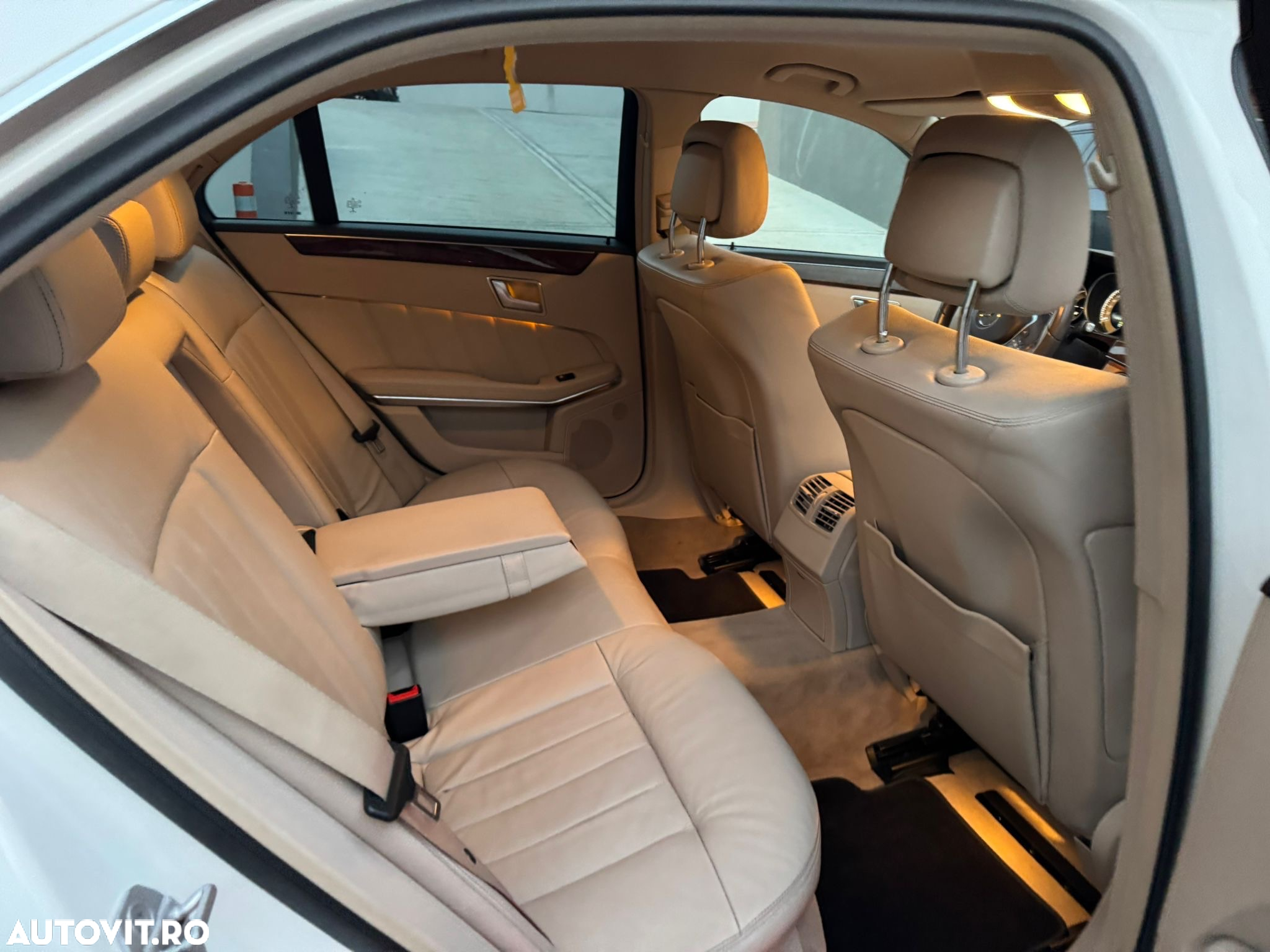 Mercedes-Benz E 300 BlueTEC HYBRID Aut. - 17