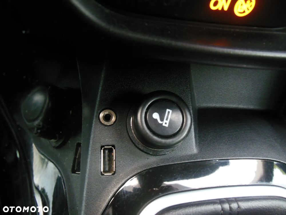 Ford B-MAX 1.0 EcoBoost Titanium - 25