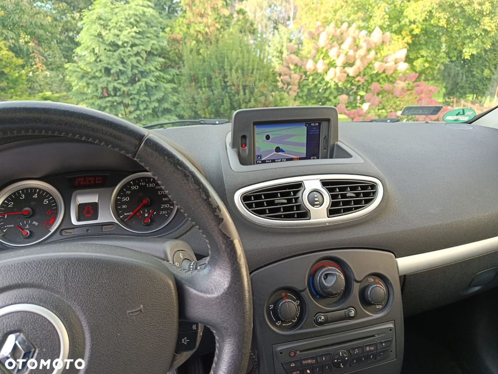 Renault Clio - 7