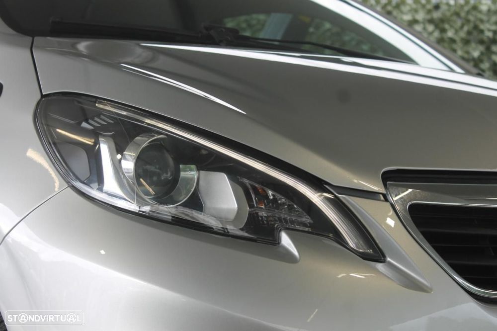 Peugeot 108 1.2 PureTech Allure - 32