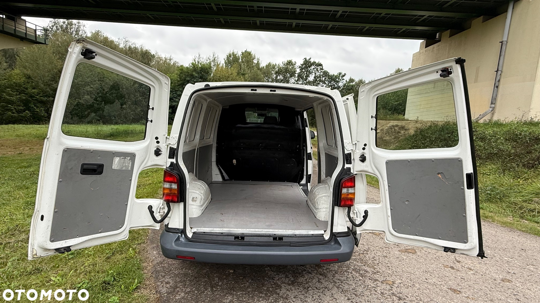Volkswagen Transporter - 6