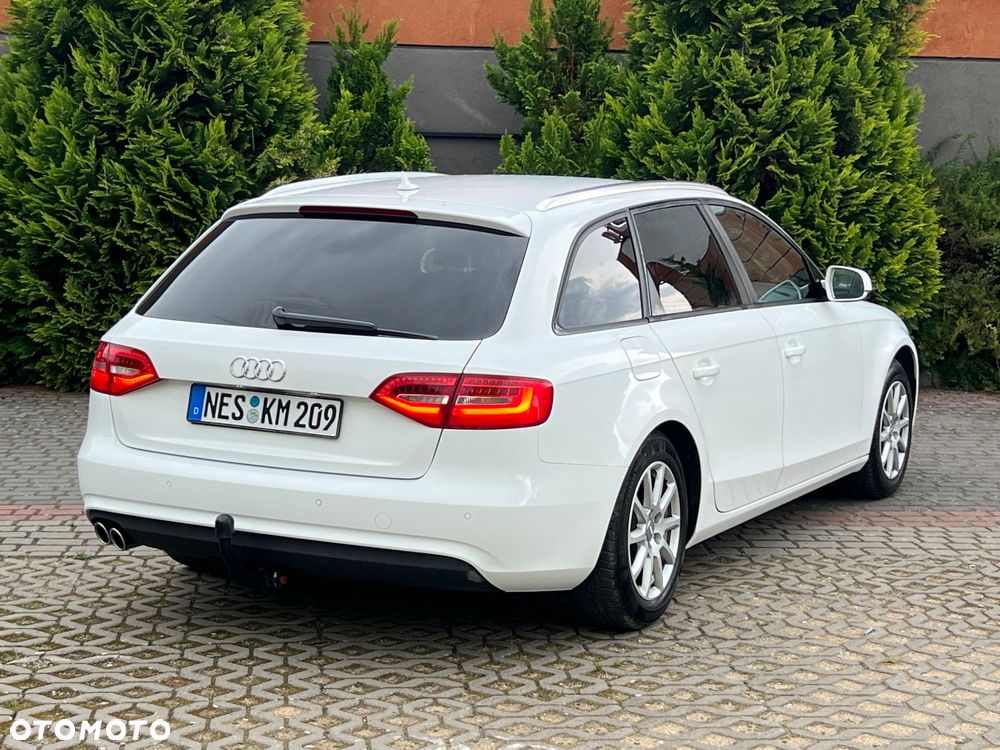 Audi A4 Avant 2.0 TDI - 10