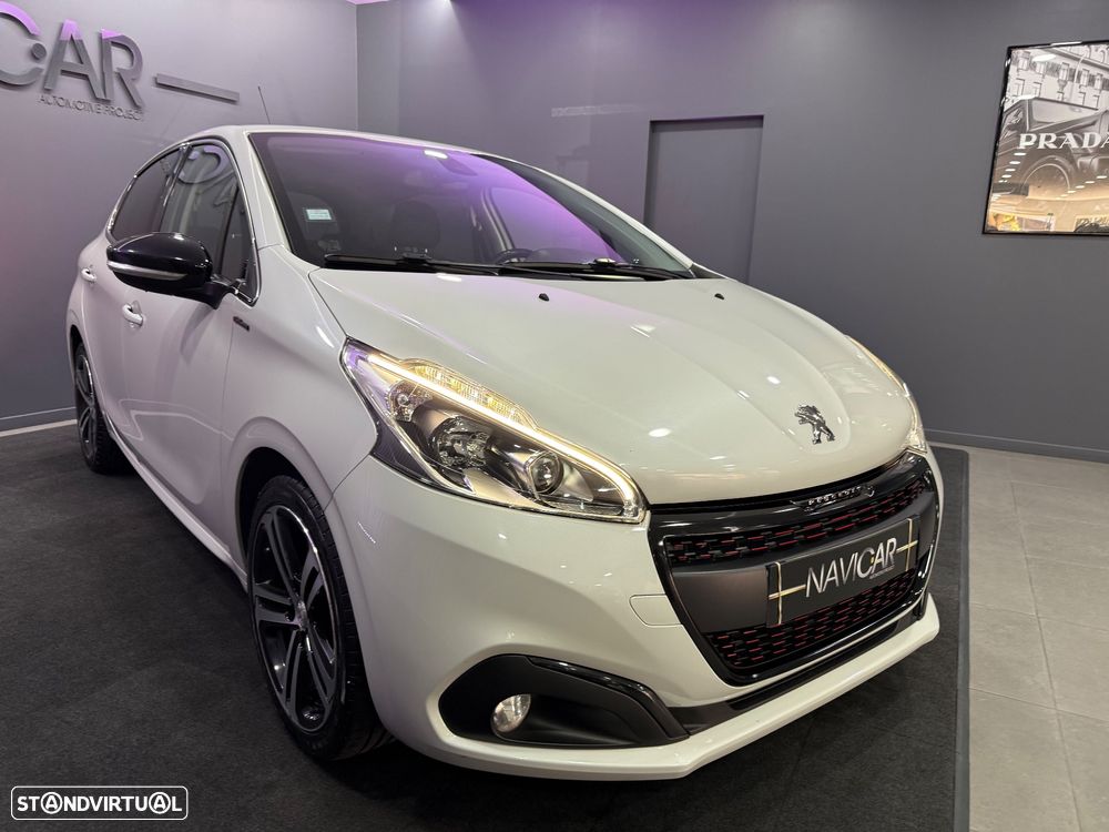 Peugeot 208 1.2 PureTech GT Line EAT6 - 28