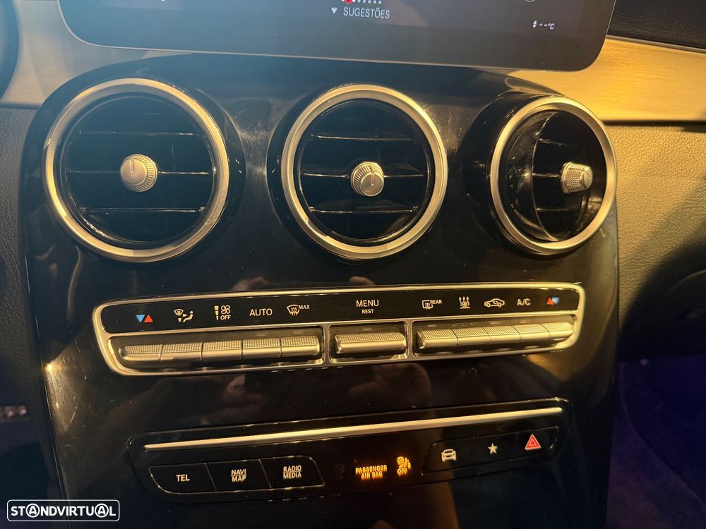 Mercedes-Benz GLC 300 de Coupe 4Matic 9G-TRONIC AMG Line - 36