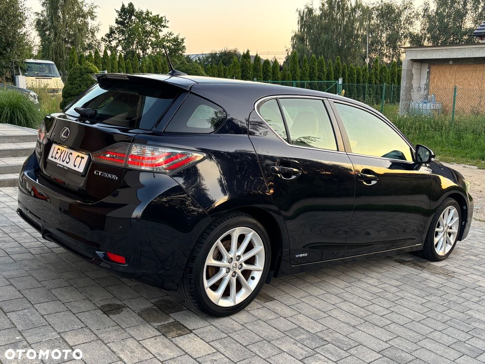 Lexus CT 200h Prestige - 9