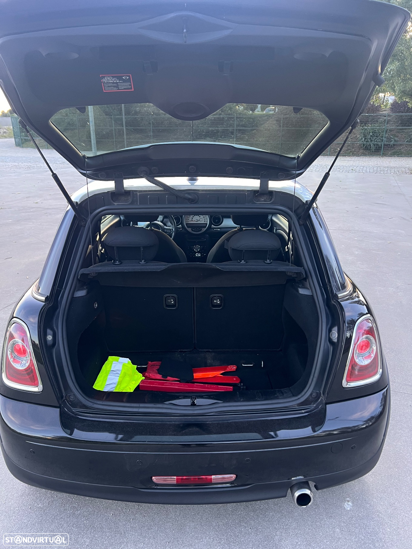 MINI 3 Portas Cooper D - 22