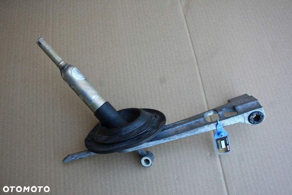 Wybierak lewarek biegów BMW 3 E46 2.0D M47 150KM 6 BIEGÓW 7520222 (5317) - 2