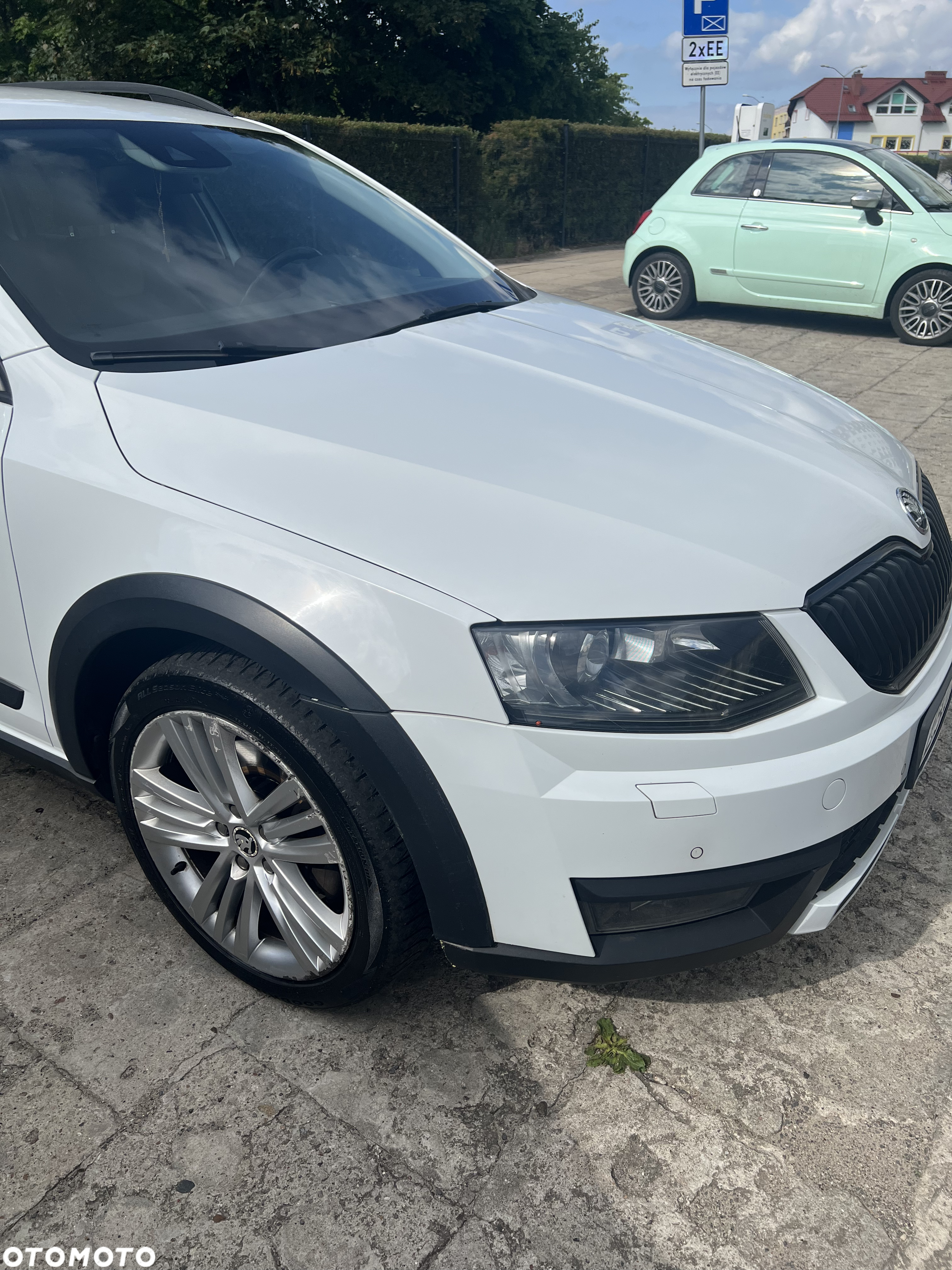 Skoda Octavia Scout 2.0 TDI 4x4 DSG - 13