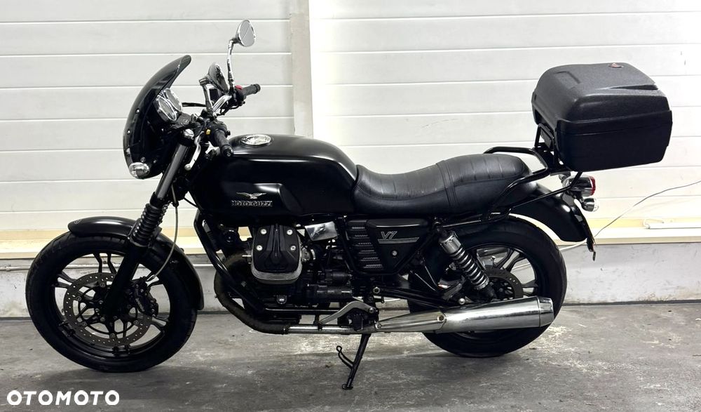 Moto Guzzi V7 - 9