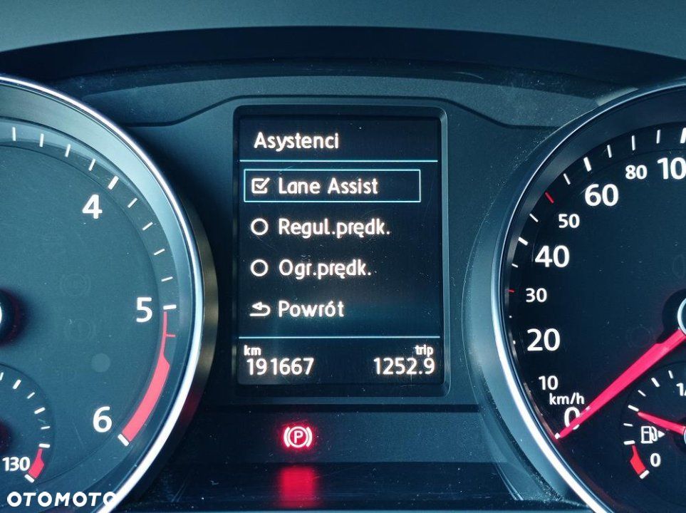 Volkswagen Passat - 25