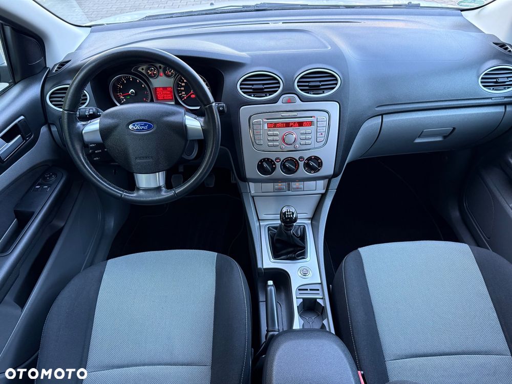 Ford Focus 1.6 Comfort X / 100 - 6