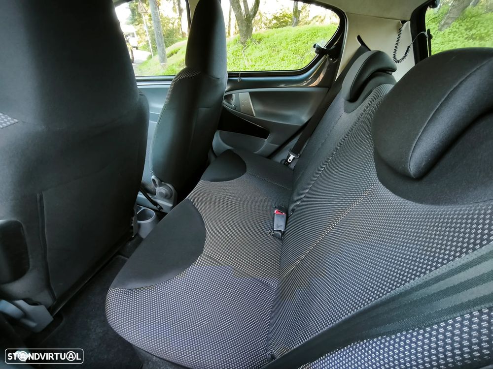 Toyota Aygo Cool - 7