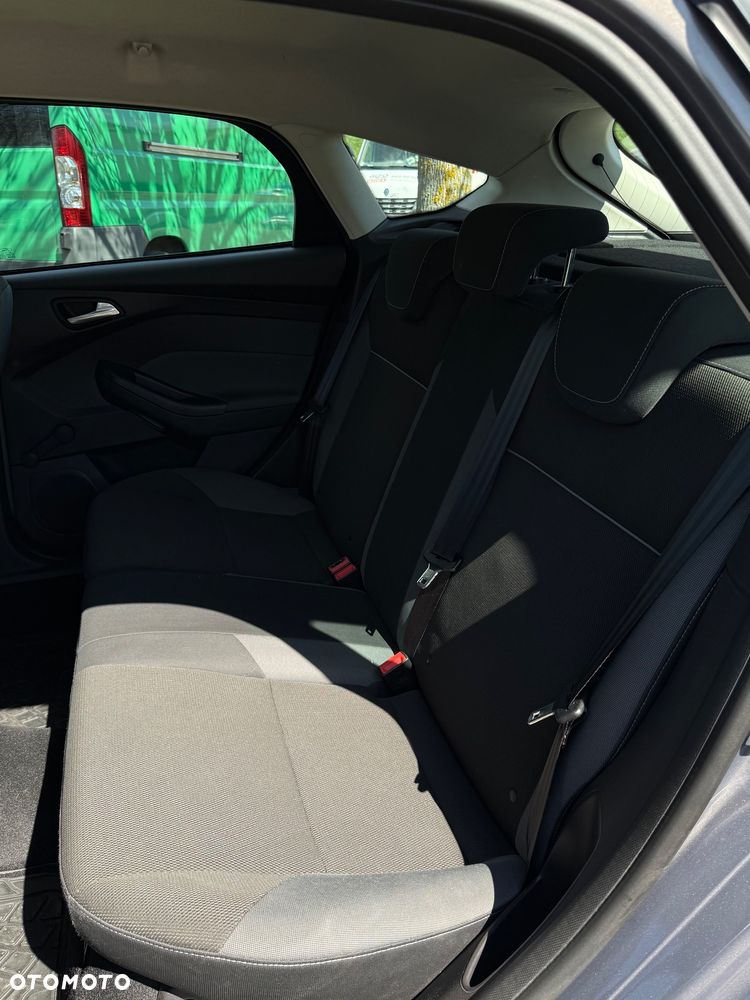 Ford Focus 1.6 EcoBoost Trend - 11