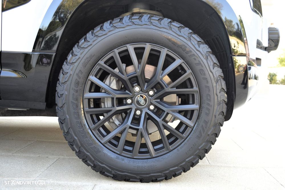 Land Rover Defender 3.0 I6 130 AWD X-Dynamic HSE - 44