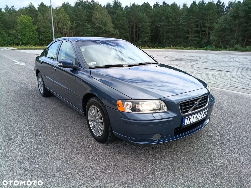 Volvo S60 2.4 Momentum - 4