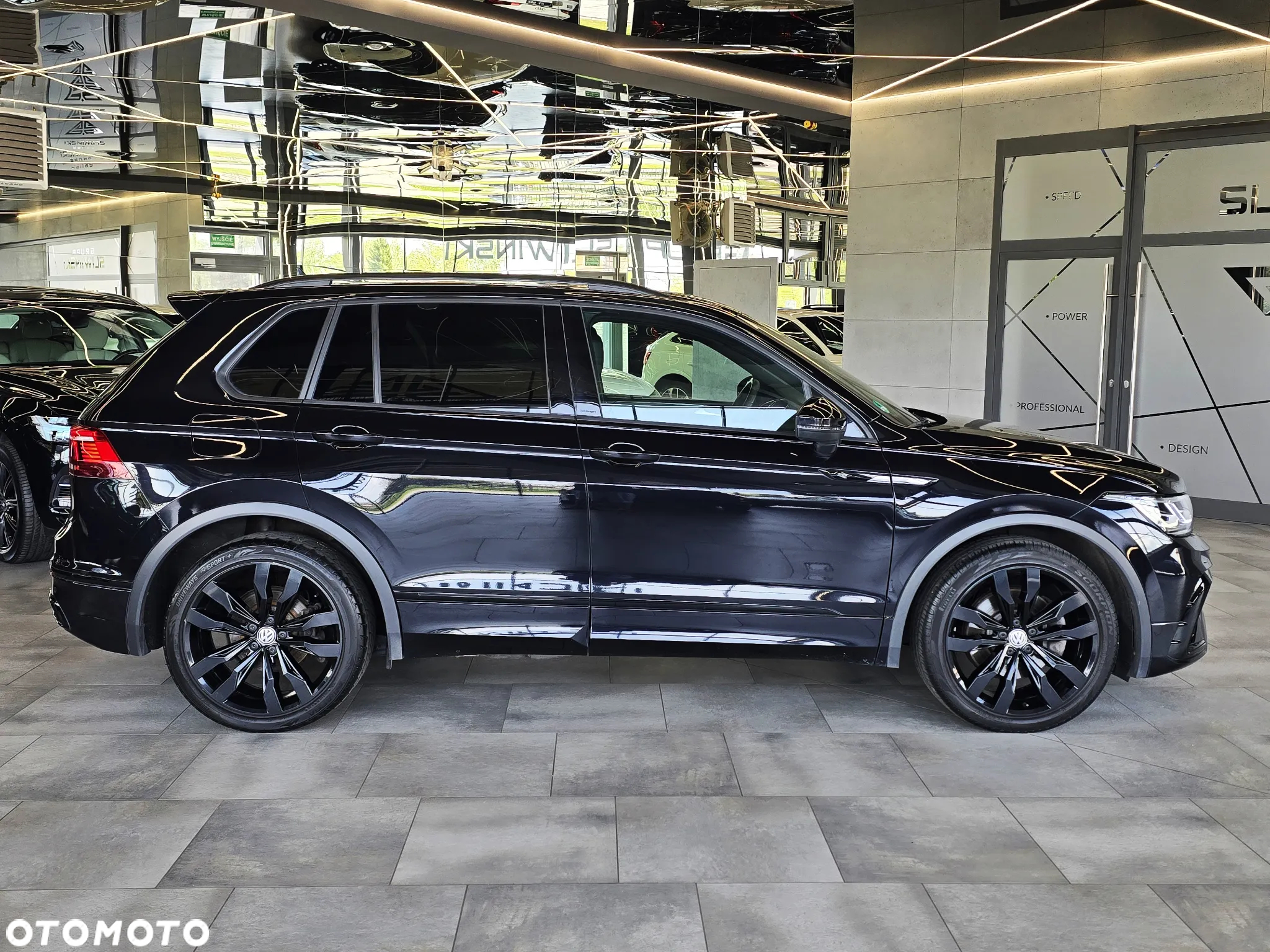 Volkswagen Tiguan 2.0 TDI SCR 4MOTION DSG R-Line - 11