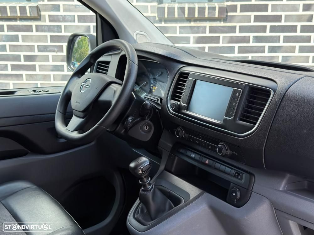 Opel Vivaro - 23