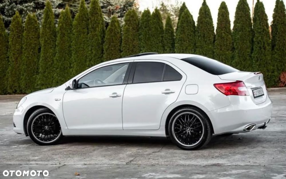 Suzuki Kizashi - 4