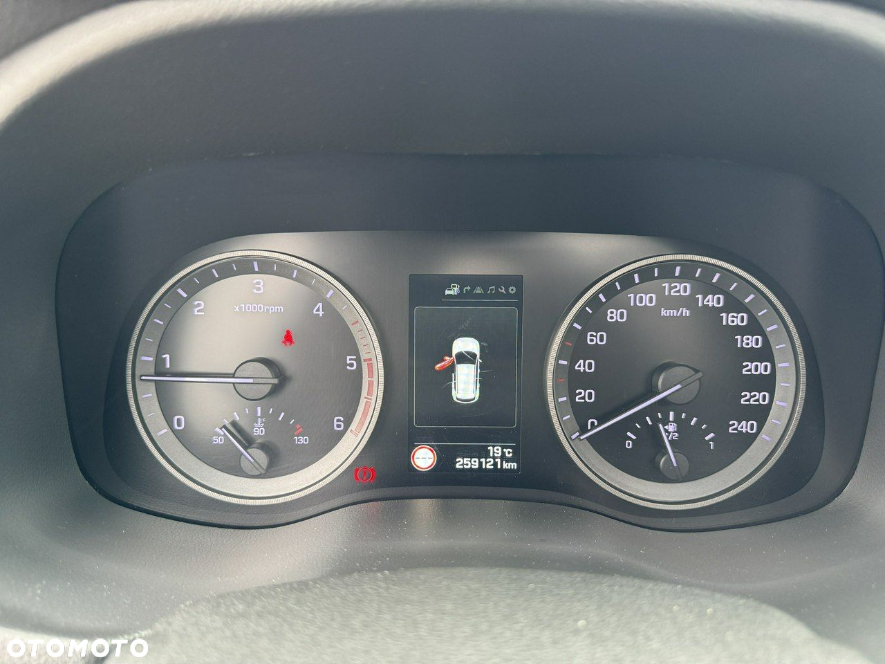Hyundai Tucson 2.0 CRDI BlueDrive GO Plus 2WD - 29