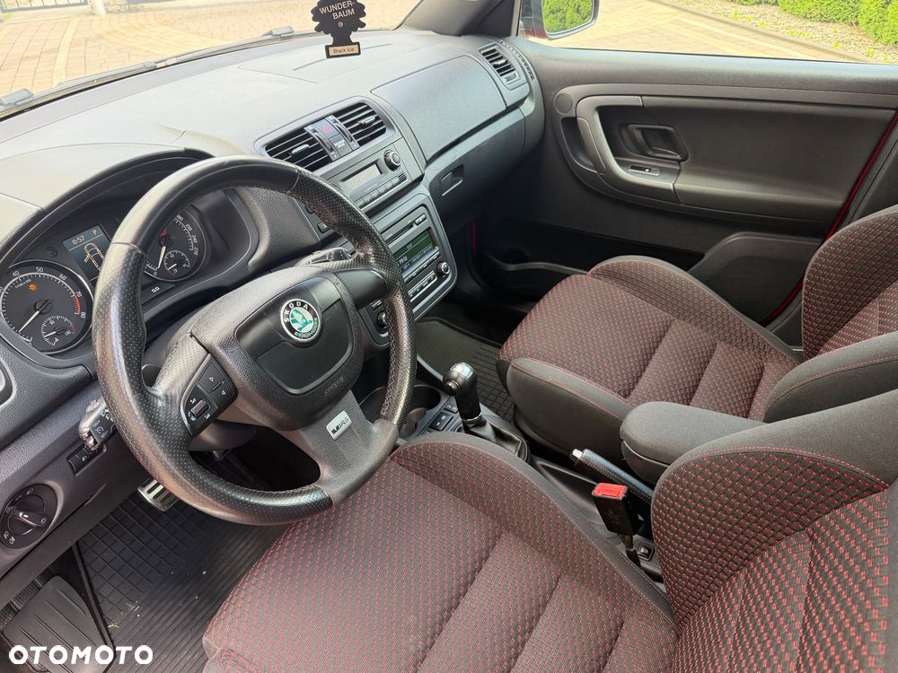 Skoda Fabia 1.4 TSI DSG RS - 6