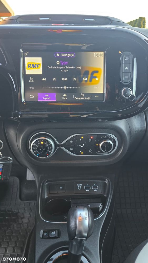 Renault Twingo Electric URBAN NIGHT - 8