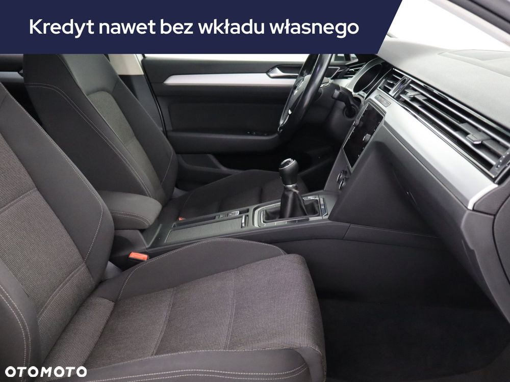 Volkswagen Passat Variant - 11