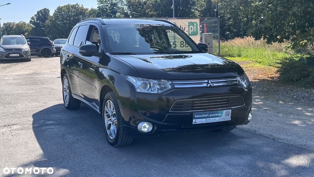 Mitsubishi Outlander - 10