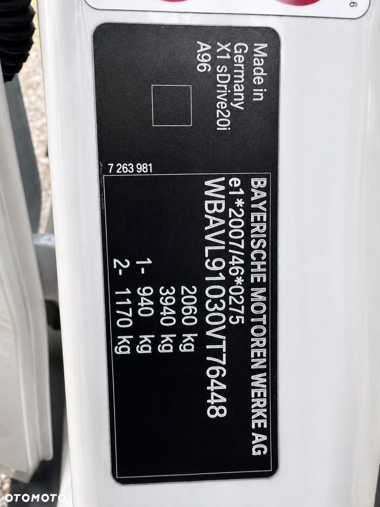 BMW X1 sDrive20i - 16