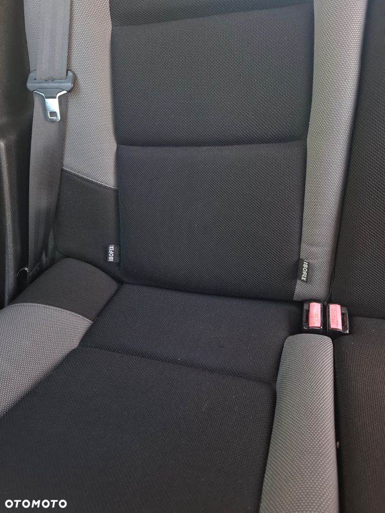 Peugeot 207 1.4 16V Trendy - 12