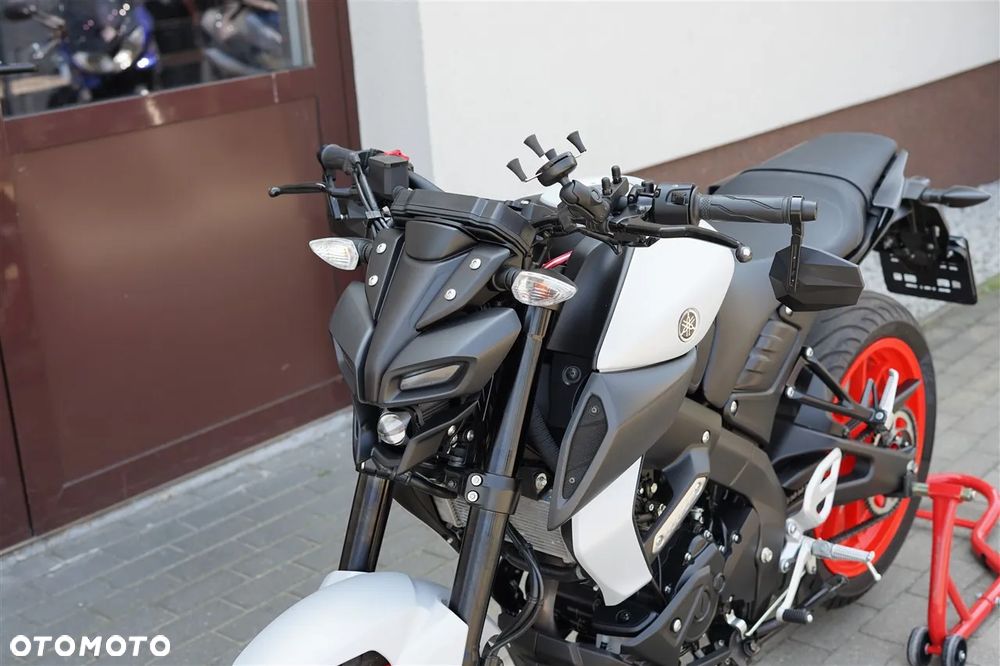 Yamaha MT - 30