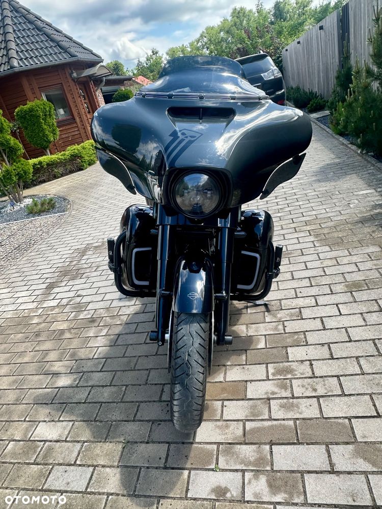 Harley-Davidson Touring Street Glide - 8