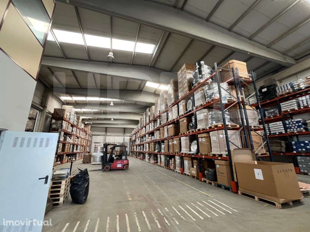 ARMAZÉM | ARRENDA | ALFENA - Grande imagem: 2/7