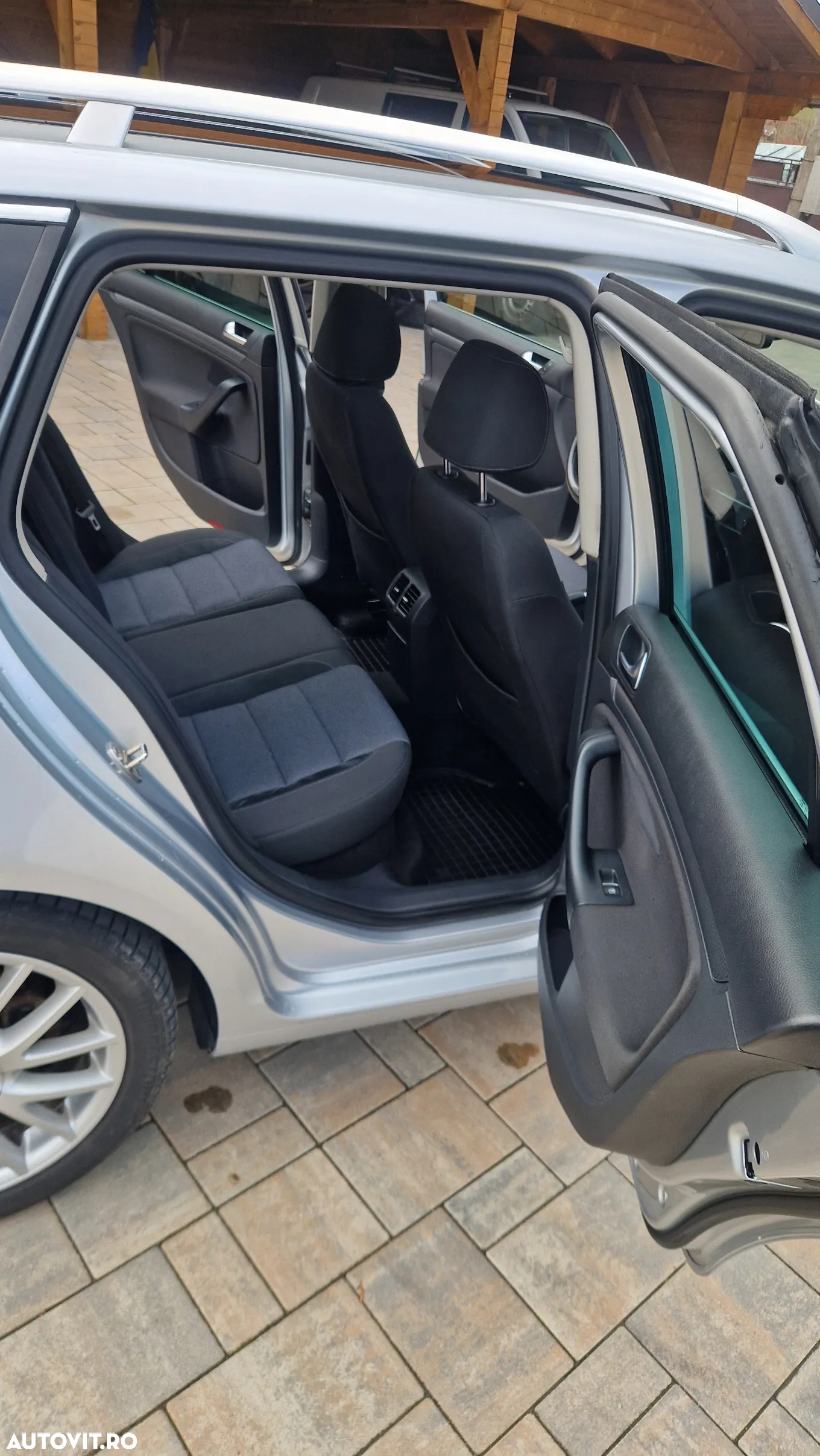 Volkswagen Golf 2.0 TDI DPF Style - 7